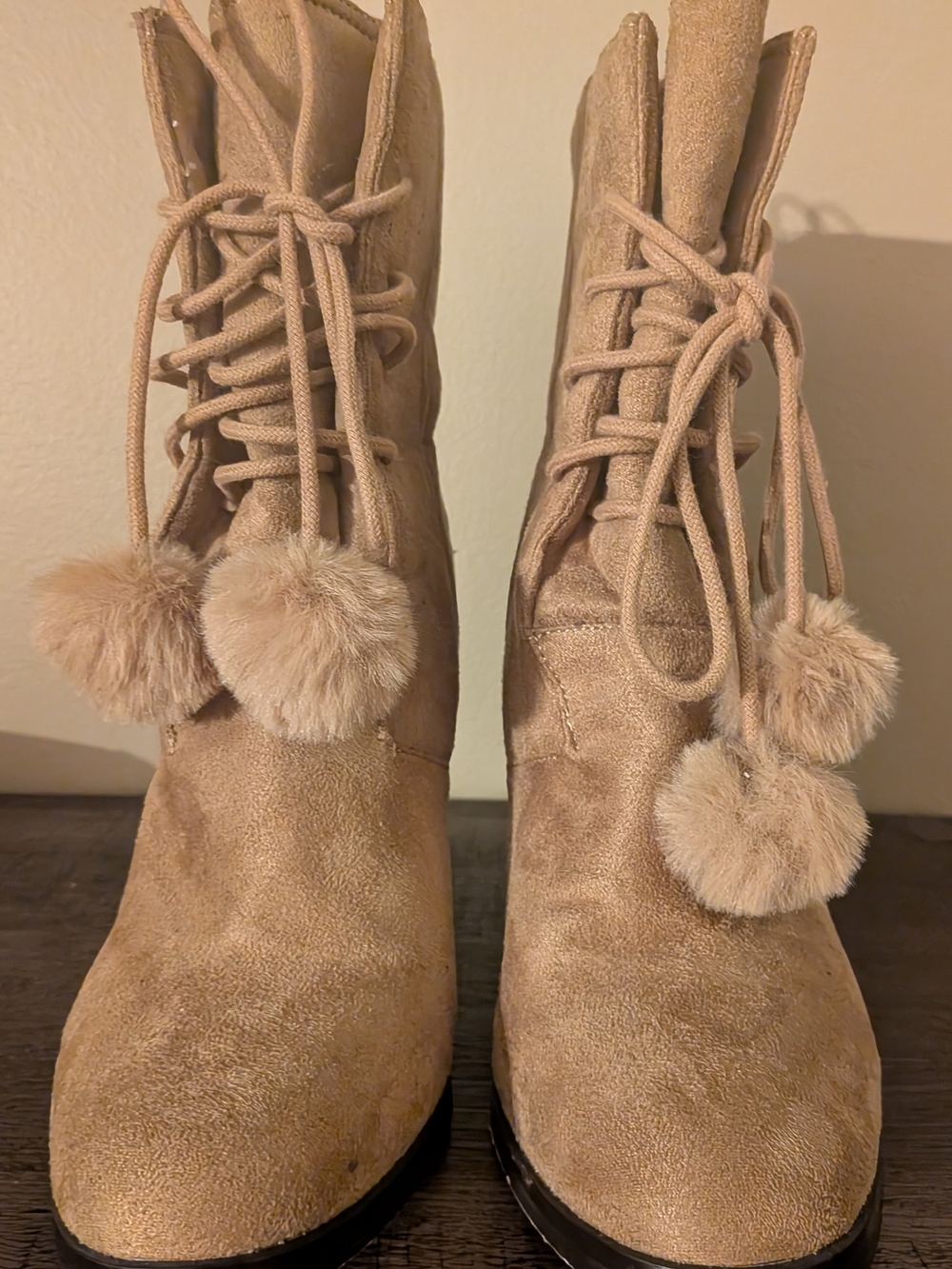 New York and Co Women’s Tan Suede Lace-Up Boots with Pom Pom Accents Size 8